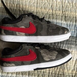 Nike Kids Camo Sneakers - Red and Black